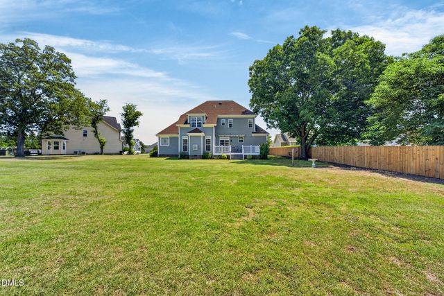 109 Grahamridge Lane, Fuquay Varina, NC 27526