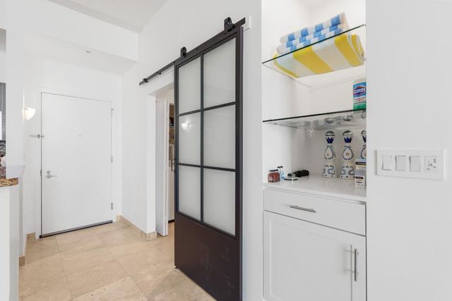 550 Okeechobee Boulevard Lph-06, West Palm Beach, FL 33401