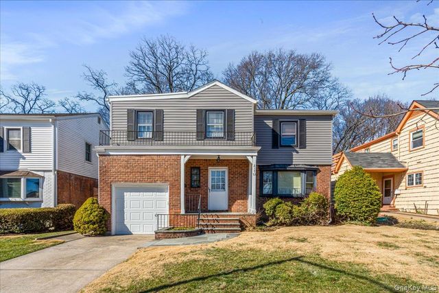 217-53 Kingsbury Avenue, Oakland Gardens, NY 11364