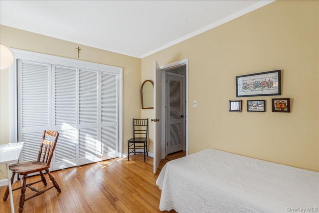 217-53 Kingsbury Avenue, Oakland Gardens, NY 11364