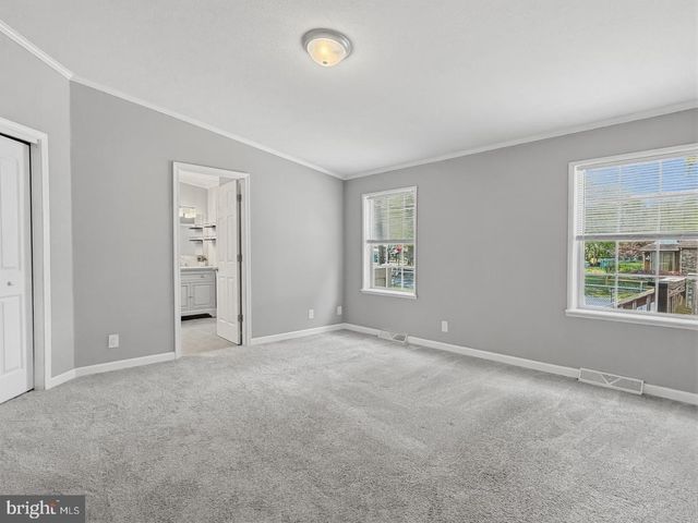 1137 SECOND AVE, Croydon, PA 19021