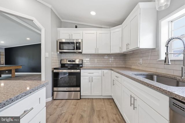 1137 SECOND AVE, Croydon, PA 19021