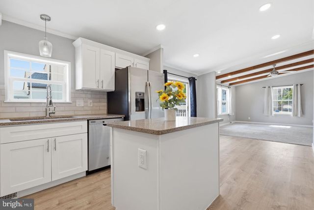 1137 SECOND AVE, Croydon, PA 19021