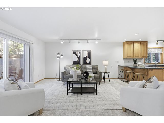 9500 Sw WASHINGTON Dr, Portland, OR 97223