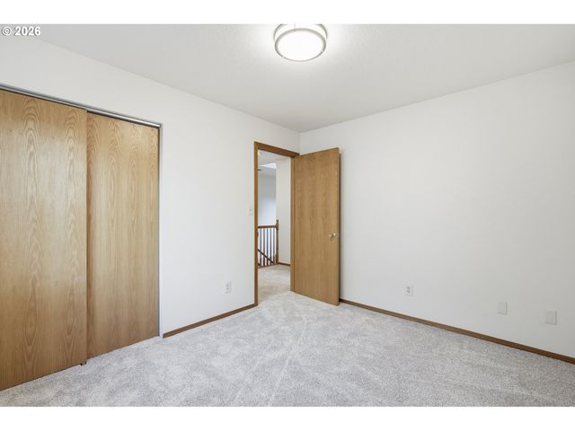 9500 Sw WASHINGTON Dr, Portland, OR 97223