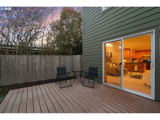 9500 Sw WASHINGTON Dr, Portland, OR 97223