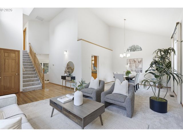 9500 Sw WASHINGTON Dr, Portland, OR 97223