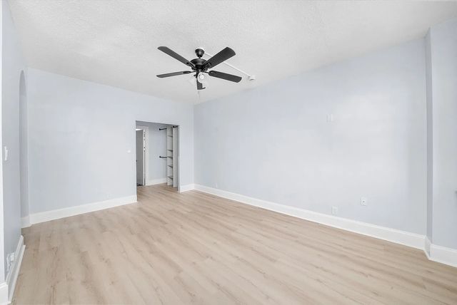 5135 S blackstone Avenue 305, Chicago, IL 60615