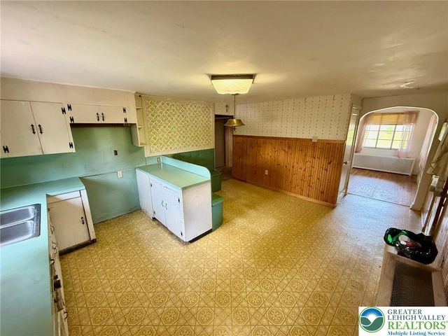1818 West Jane Street, South Whitehall Twp, PA 18104