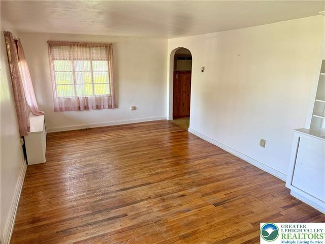 1818 West Jane Street, South Whitehall Twp, PA 18104