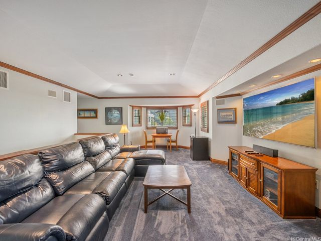 59-11 Kamehameha Highway B, Haleiwa, HI 96712