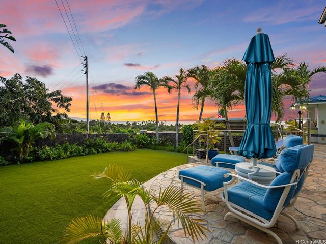 59-11 Kamehameha Highway B, Haleiwa, HI 96712