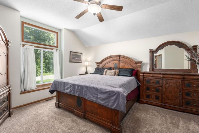 2347 N Crestline Ct, Wichita, KS 67205