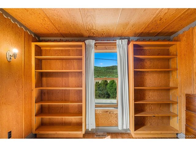 135 S Main St, Alma, CO 80420