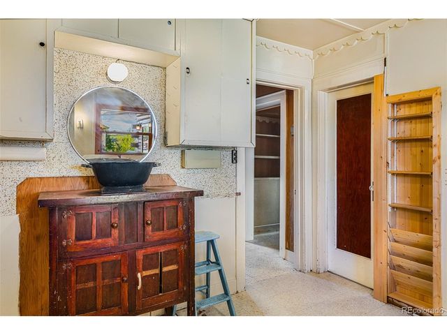 135 S Main St, Alma, CO 80420