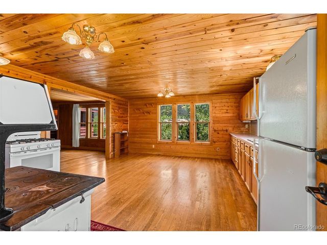 135 S Main St, Alma, CO 80420