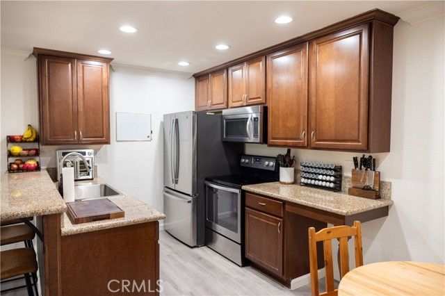 21991 Rimhurst, Lake Forest (el Toro), CA 92630