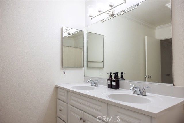 21991 Rimhurst, Lake Forest (el Toro), CA 92630