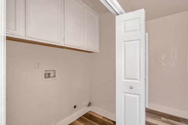 2408 Beatrice Ln, Modesto, CA 95355