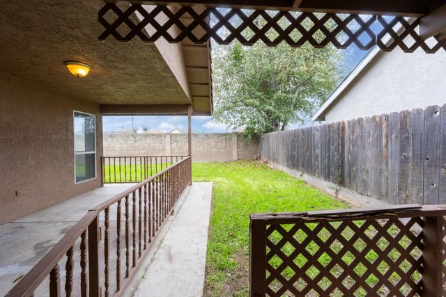 2408 Beatrice Ln, Modesto, CA 95355