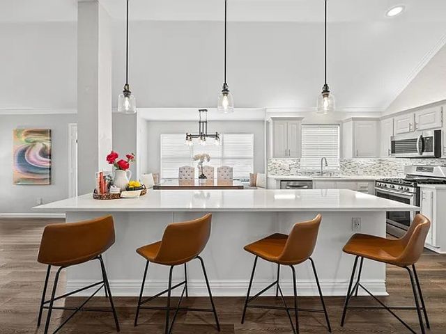 10122 Loving Trail Drive, Frisco, TX 75035