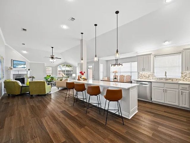 10122 Loving Trail Drive, Frisco, TX 75035