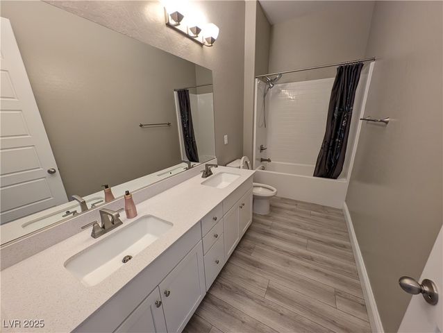 4535 Herbert River Avenue, Las Vegas, NV 89141