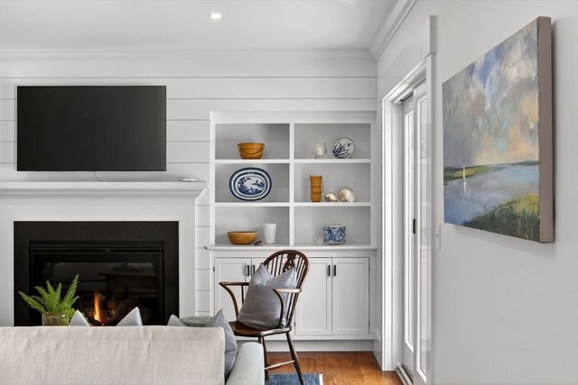 125 Wianno Circle, Barnstable, MA 02655