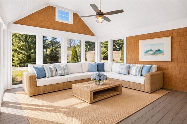 125 Wianno Circle, Barnstable, MA 02655