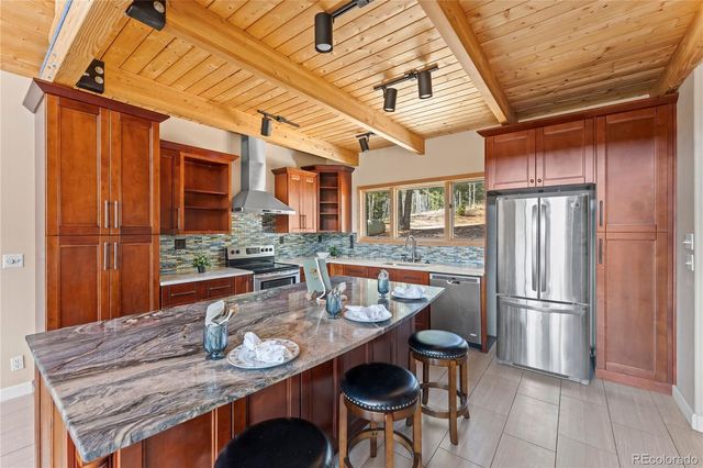 1008 Cantiberry Road, Divide, CO 80814