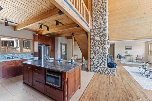 1008 Cantiberry Road, Divide, CO 80814
