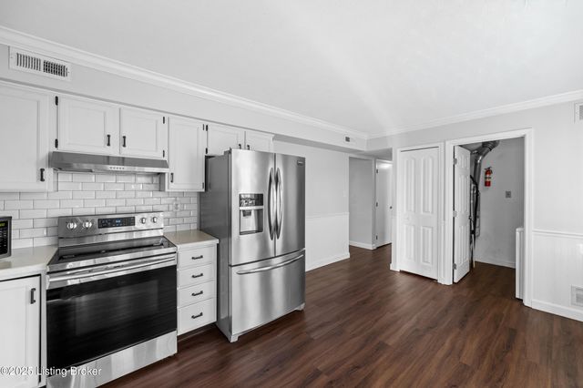 4724 Ferrer Way, Jeffersontown, KY 40299