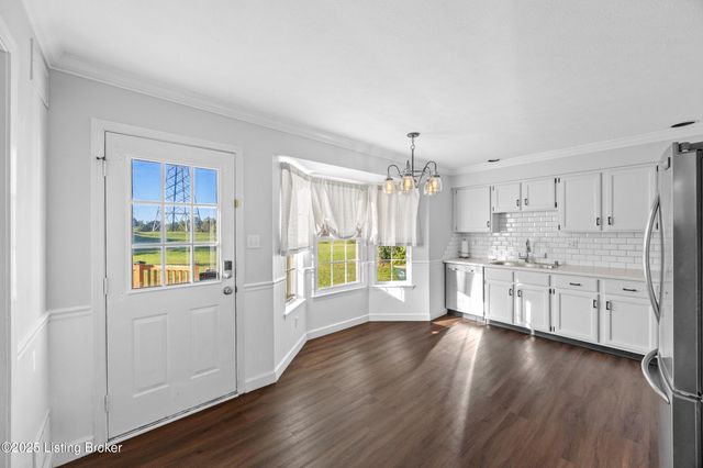 4724 Ferrer Way, Jeffersontown, KY 40299