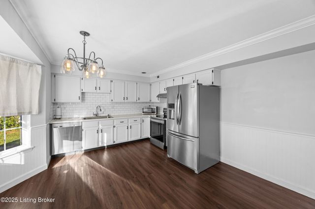 4724 Ferrer Way, Jeffersontown, KY 40299