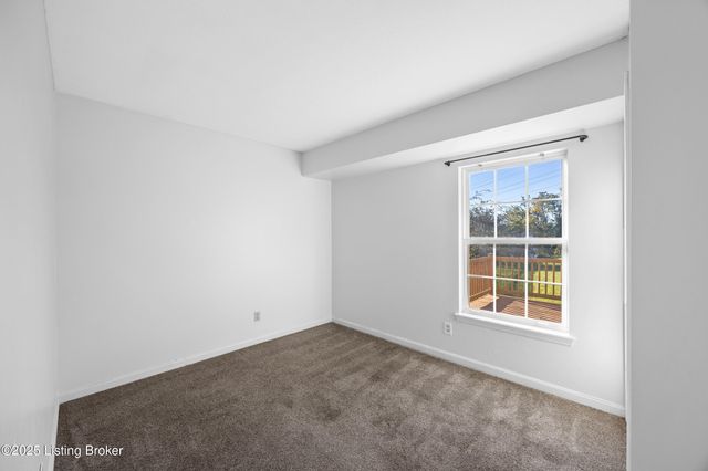 4724 Ferrer Way, Jeffersontown, KY 40299