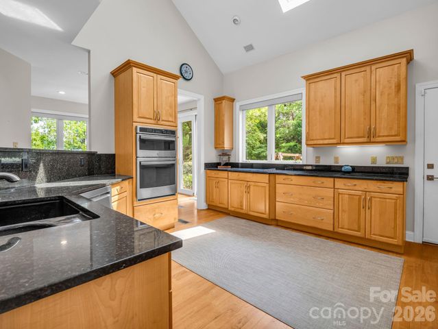 556 Quail Ridge Boulevard, Lake Lure, NC 28746