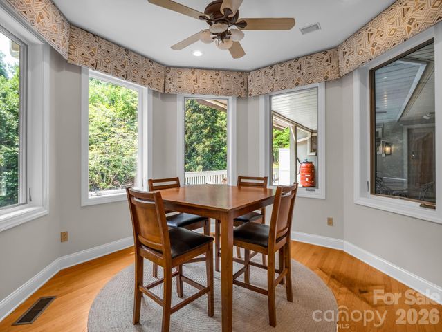 556 Quail Ridge Boulevard, Lake Lure, NC 28746