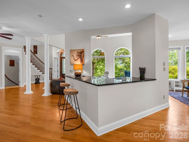 556 Quail Ridge Boulevard, Lake Lure, NC 28746