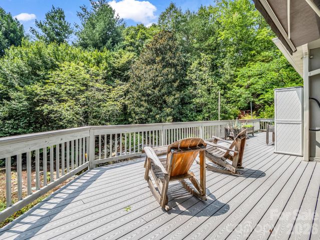 556 Quail Ridge Boulevard, Lake Lure, NC 28746