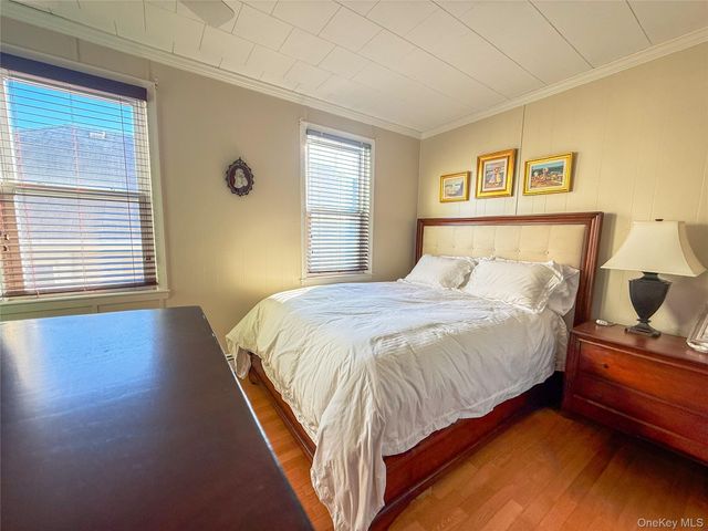 105 Baldwin Avenue, Point Lookout, NY 11569