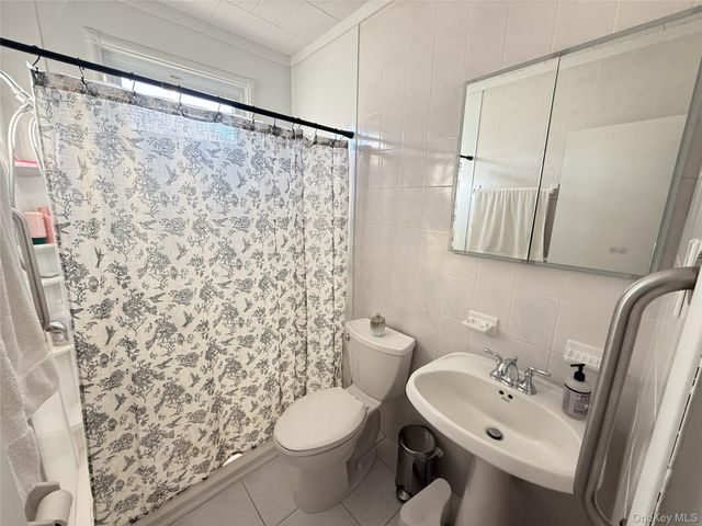 105 Baldwin Avenue, Point Lookout, NY 11569