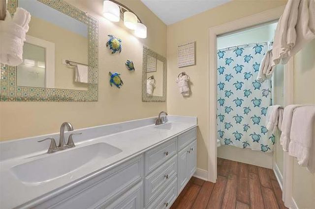 111 Yucca Avenue, Surfside Beach, TX 77541
