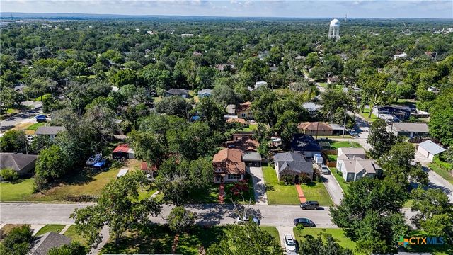 813 Bismark Street, Seguin, TX 78155