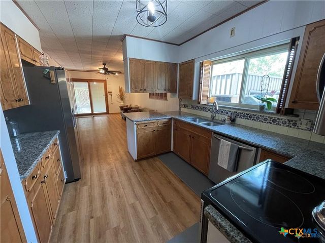 813 Bismark Street, Seguin, TX 78155