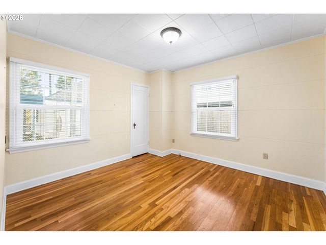 107 E 35TH St, Vancouver, WA 98663