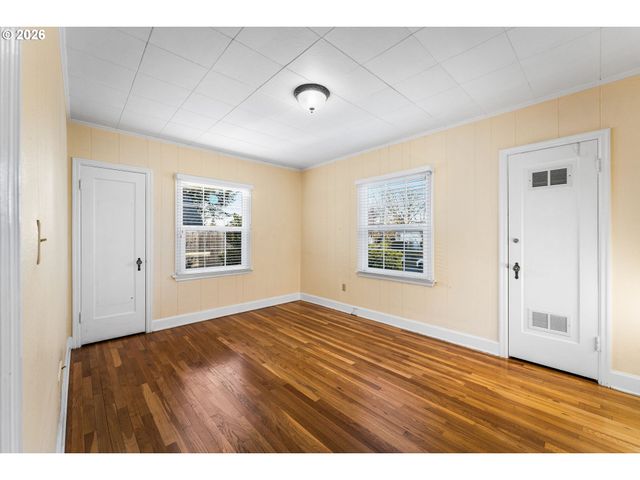 107 E 35TH St, Vancouver, WA 98663