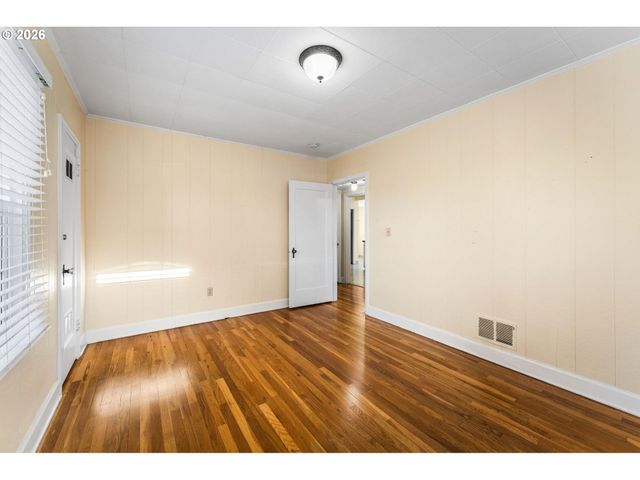 107 E 35TH St, Vancouver, WA 98663