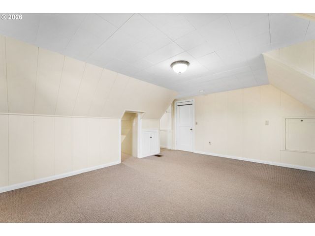 107 E 35TH St, Vancouver, WA 98663