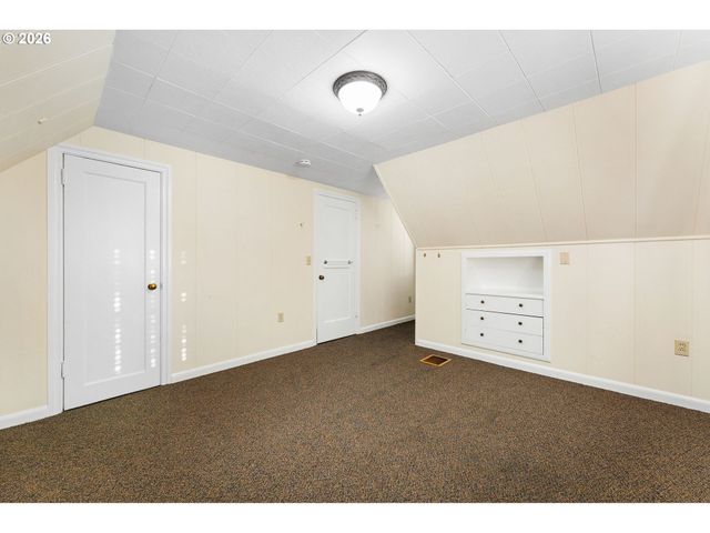 107 E 35TH St, Vancouver, WA 98663