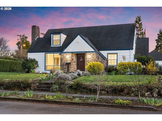 107 E 35TH St, Vancouver, WA 98663